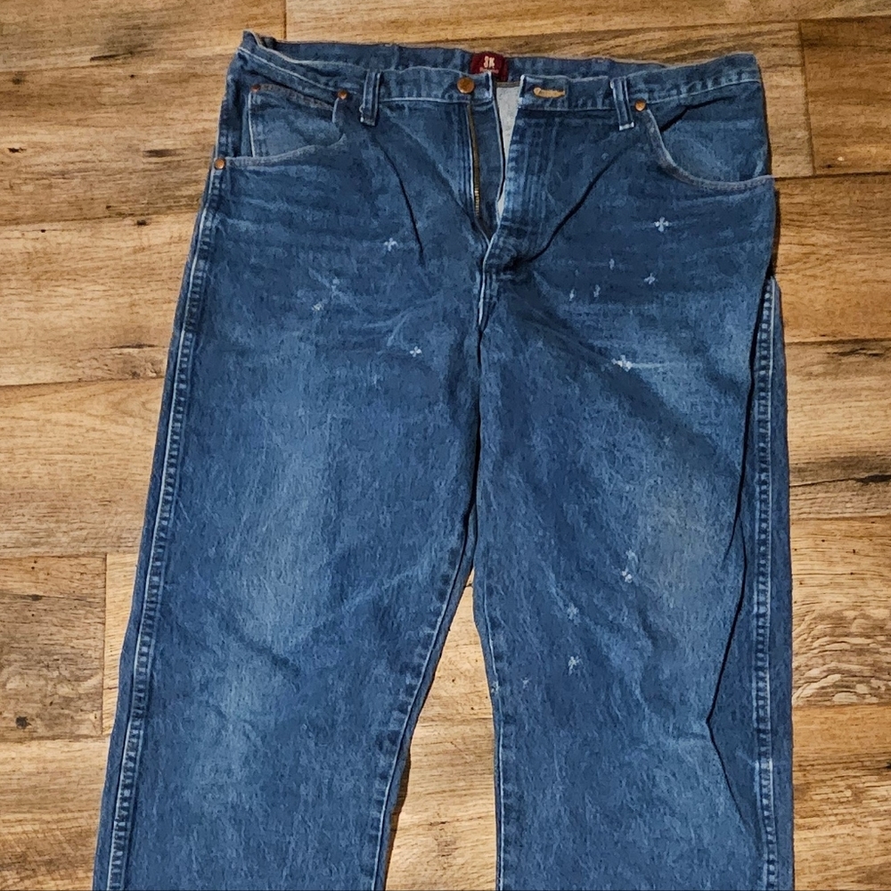 Relaxed wrangler jeans